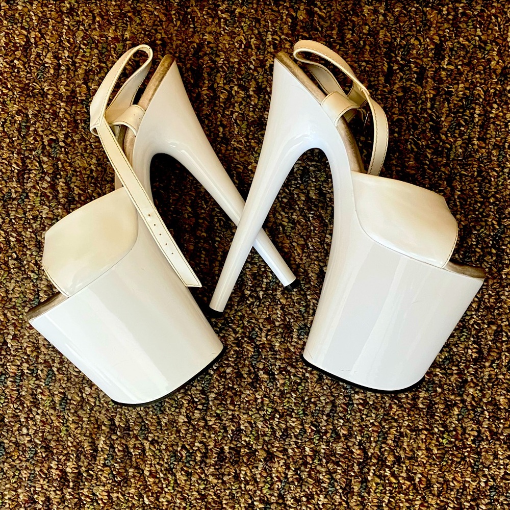 8” Stiletto Pleaser White Used Heels
